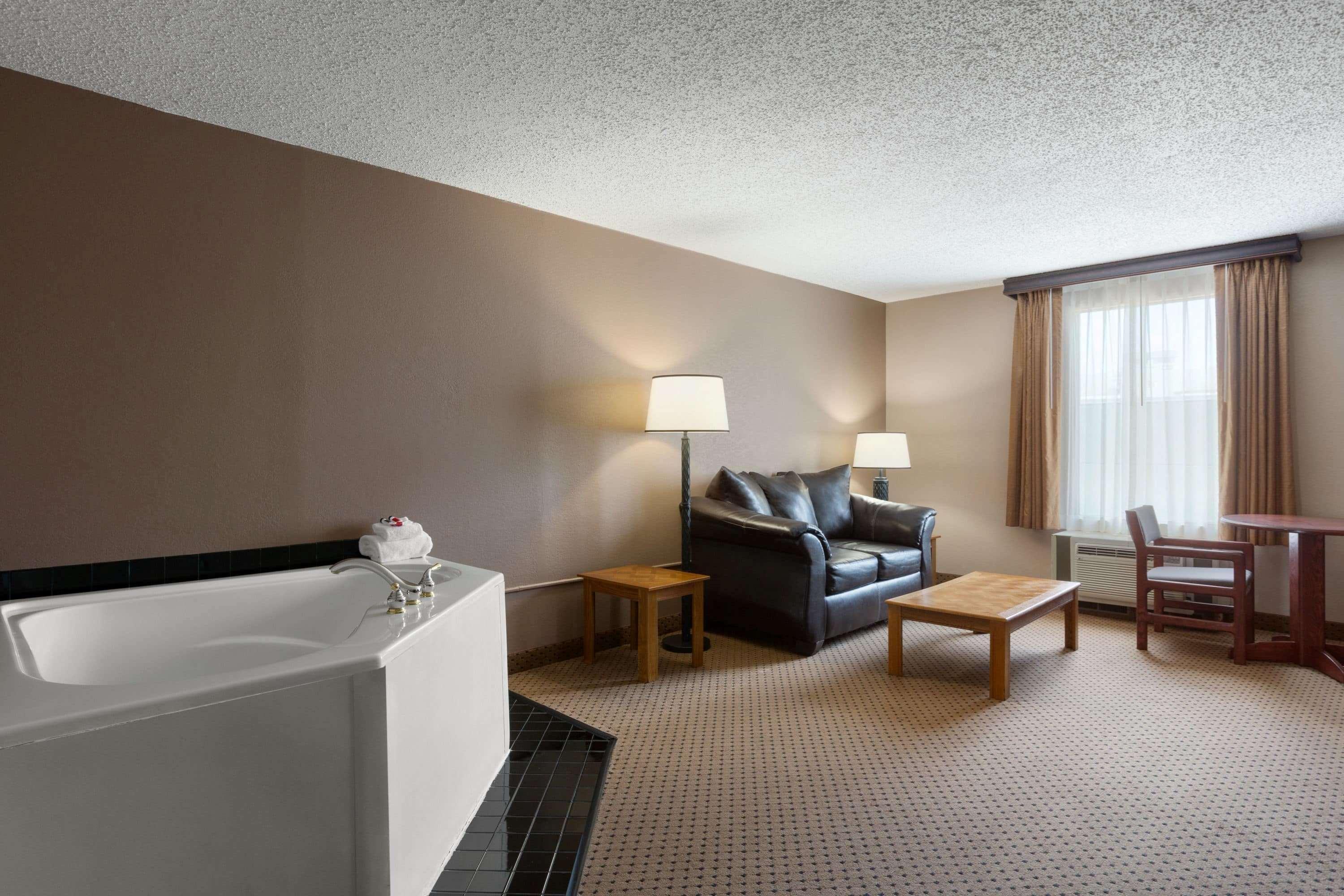 Baymont By Wyndham Mandan Bismarck Area Hotel Exterior foto